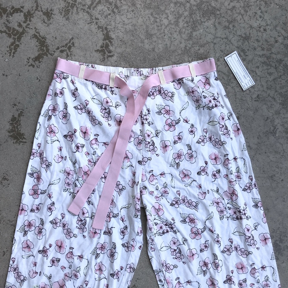 Feminine Floral Printed Knit Lounge Pants - Picture 2 of 7